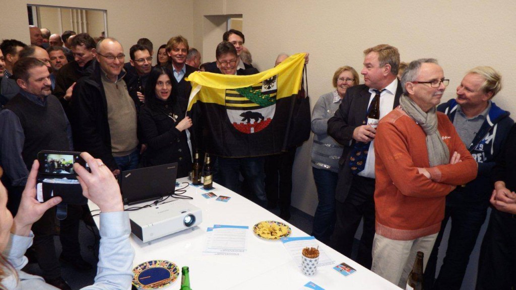 12484846_1067300689987101_266874957675495613_o